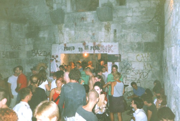 19990806_0007.jpg - click for next picture