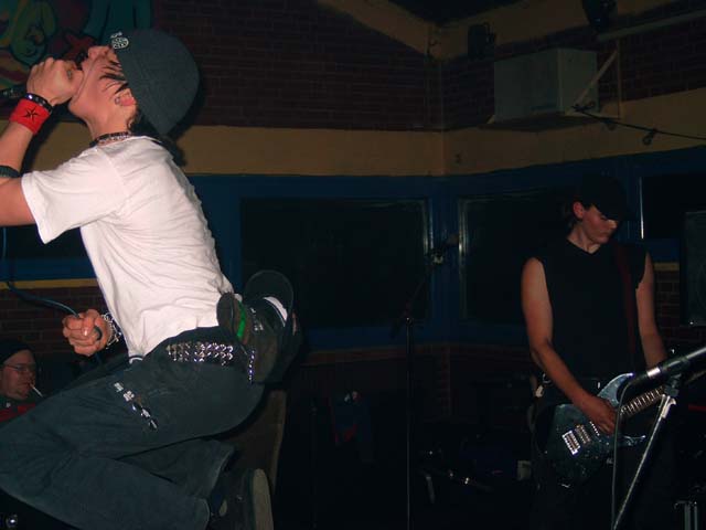 20040403_0012.jpg - click for next picture