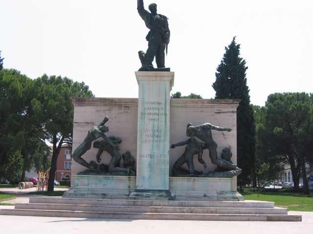 20040807_0024.jpg - click for next picture